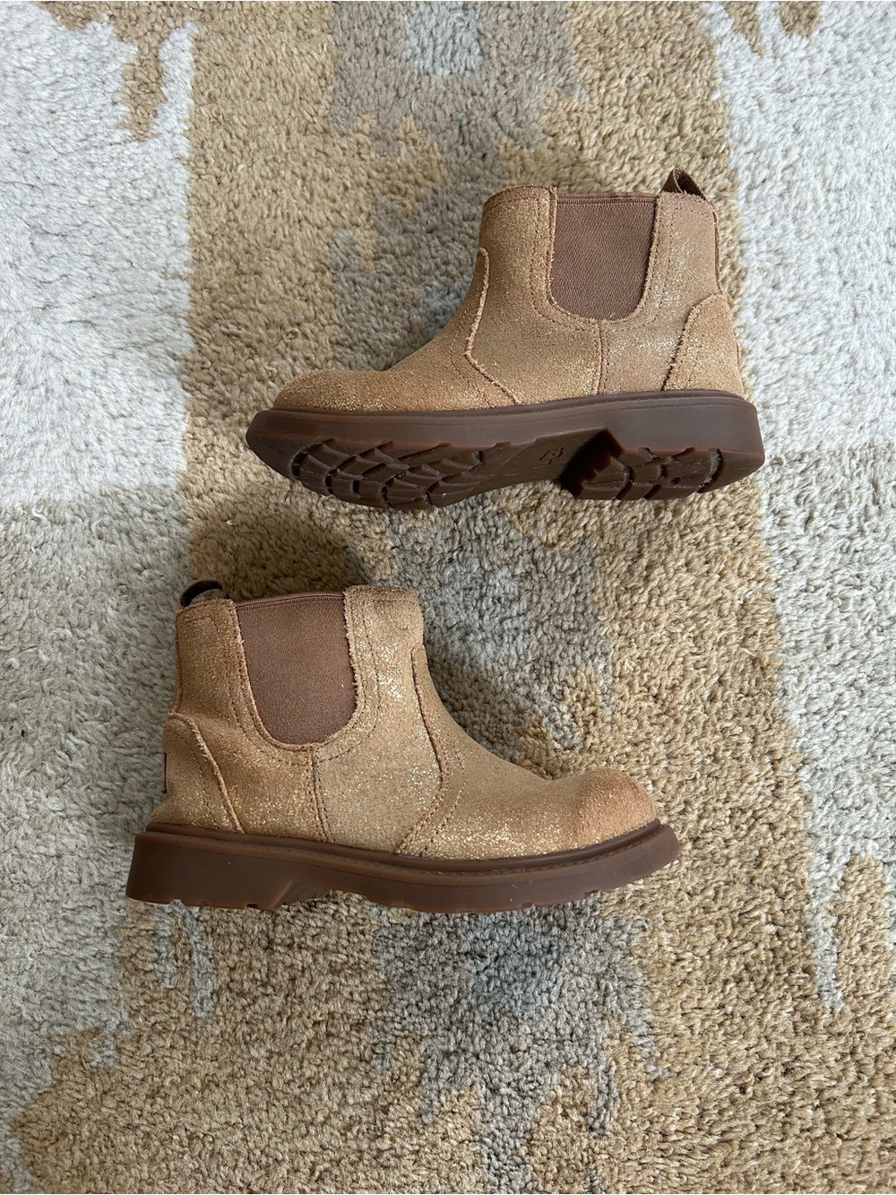 Ugg Kids Girls Metallic Bolden Chelsea Boots Tan Size 10